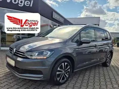 Gebraucht VW Touran United 150 PS (110 kW) 2020 Indiumgrau metallic Van / Kleinbus