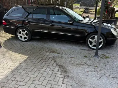 Gebraucht Mercedes E320 AMG 220 PS (161 kW) 2004 Schwarz Kombi