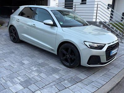 Gebraucht Audi A1 Sportback 95 PS (69 kW) 2024 Silber Kleinwagen