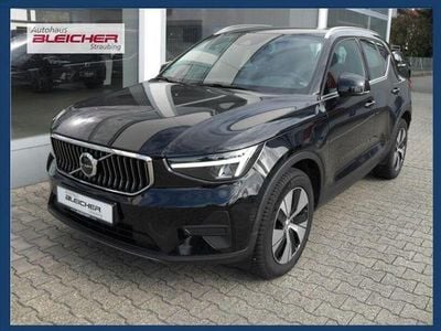 Gebraucht Volvo XC40 155 PS (114 kW) 2022 Onyx black / metallic SUV