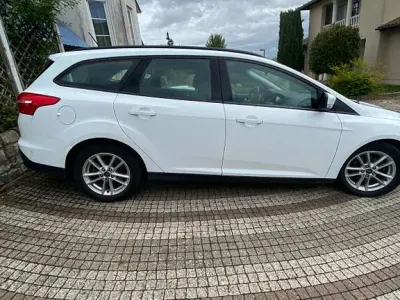 Gebraucht Ford Focus Business Edition 125 PS (91 kW) 2018 Weiß Limousine