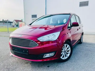 Używany Ford Grand C-Max 150 KM (110 kW) 2017 Czerwony Minivan