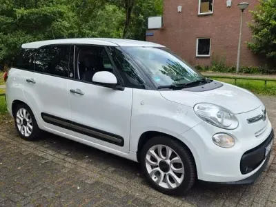 Gebraucht Fiat 500L Living 105 PS (77 kW) 2014 Weiß Van / Kleinbus