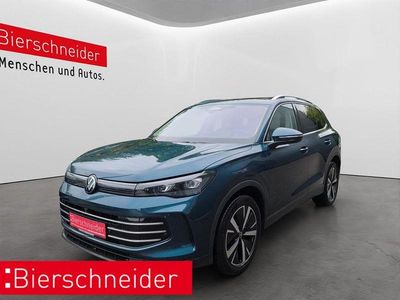 Blau Gebraucht 2024 VW Tiguan Elegance SUV | 39.650 € (Fairer Preis)