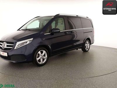 Usata Mercedes V250 Avantgarde 190 CV (139 kW) 2022 Blu Monovolume