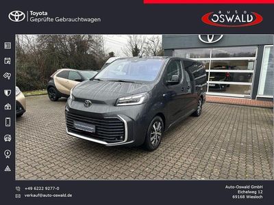 Titanium grey metallic Gebraucht 2024 Toyota Proace Verso Team Kombi | 43.450 € (Fairer Preis)