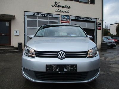 gebraucht VW Touran Trendline Navi 8xbereift Service neu AHK