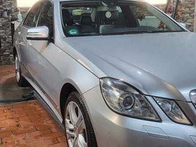 Gebraucht Mercedes E350 Avantgarde 306 PS (225 kW) 2012 Silber Limousine