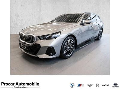 Neu BMW 530e M Sport 190 PS (139 kW) 2025 Grau Kombi
