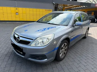 Gebraucht Opel Vectra Edition+ 155 PS (114 kW) 2007 Silber Limousine