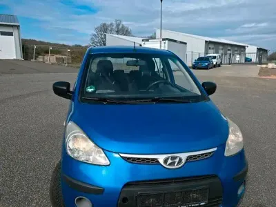 Gebraucht Hyundai i10 Edition+ 67 PS (49 kW) 2010 Blau Kleinwagen