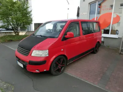 Gebraucht VW Caravelle 131 PS (96 kW) 2005 Rot Van