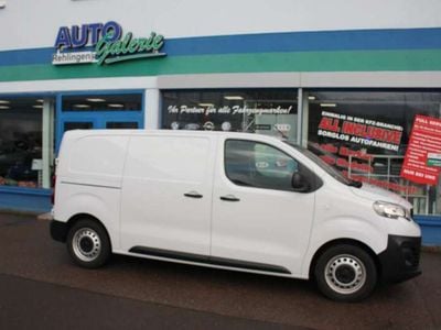 Lackierung weiss icy/typ ausse Gebraucht 2023 Peugeot Expert Van | 30.990 €