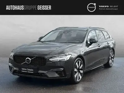 Usado Volvo V90 Plus 349 HP (256 kW) 2025 Cinzento Carrinha
