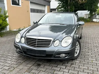Gebraucht Mercedes E200 184 PS (135 kW) 2007 Grau Limousine
