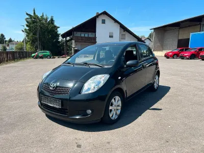 Gebraucht Toyota Yaris 90 PS (66 kW) 2008 Schwarz Kleinwagen