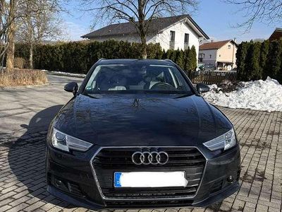 Gebraucht Audi A4 Comfort 150 PS (110 kW) 2017 Grau Kombi