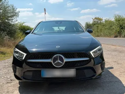 Gebraucht Mercedes A200 AMG line 163 PS (119 kW) 2018 Schwarz Limousine