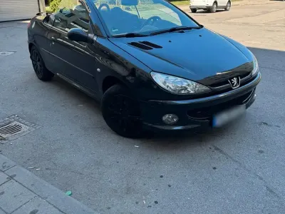 Gebraucht Peugeot 206 CC 109 PS (80 kW) 2003 Grau Cabrio