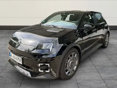 Usata Renault R5 89 kW (122 CV) 2025 Nero Utilitaria