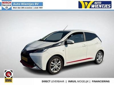 Gebraucht Toyota Aygo 69 PS (50 kW) 2018 Weiß Kleinwagen