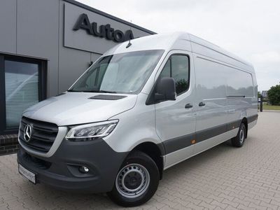 Gebraucht Mercedes Sprinter 190 PS (139 kW) 2022 Silber lackfarbe iridiumsilber mb 9775 Van