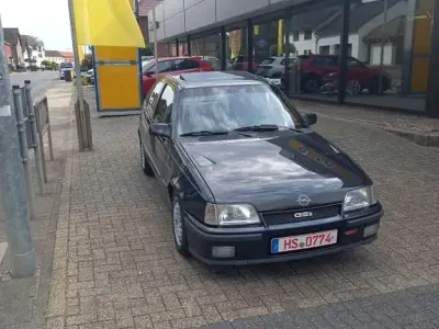 Gebraucht Opel Kadett 150 PS (110 kW) 1989 Schwarz Kleinwagen