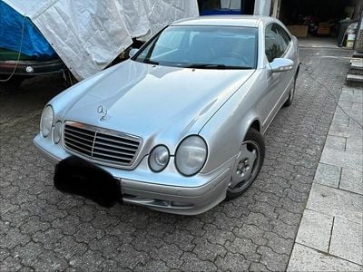 Silber Gebraucht 2002 Mercedes CLK230 Coupé | 2.650 € (Superpreis)