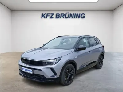 Gebraucht Opel Grandland X GS Line 300 PS (220 kW) 2022 Quarz silber metallic / da (metallic) SUV