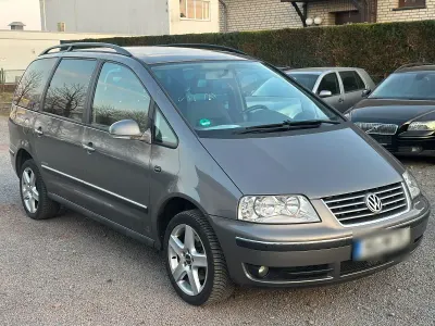 Gebraucht VW Sharan Comfortline 140 PS (102 kW) 2009 Grau Van / Kleinbus
