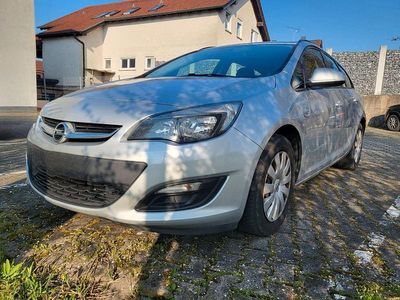 Gebraucht Opel Astra Edition 140 PS (102 kW) 2016 Grau Kombi