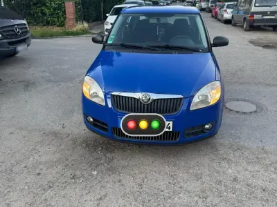 Gebraucht Skoda Fabia 60 PS (44 kW) 2009 Blau Kleinwagen