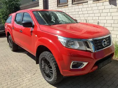 Gebraucht Nissan Navara Acenta 163 PS (119 kW) 2020 Rot Pickup