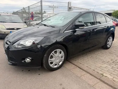 Gebraucht Ford Focus Titanium 150 PS (110 kW) 2011 Schwarz Limousine