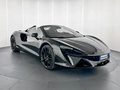 Neu McLaren Artura 700 PS (514 kW) 2026 Schwarz Cabrio