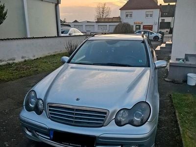Gebraucht Mercedes C180 143 PS (105 kW) 2005 Grau Kombi