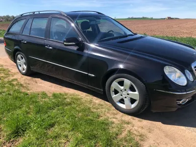 Gebraucht Mercedes E200 Avantgarde 184 PS (135 kW) 2006 Schwarz Limousine