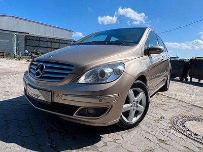 Usata Mercedes B170 136 CV (100 kW) 2006 Oro Monovolume