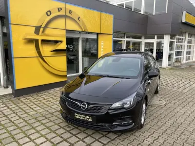 Gebraucht Opel Astra Edition 145 PS (106 kW) 2021 Onyx schwarz Kombi