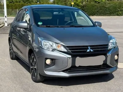 Begagnad Mitsubishi Space Star Select 71 HK (52 kW) 2022 Grå Halvkombi