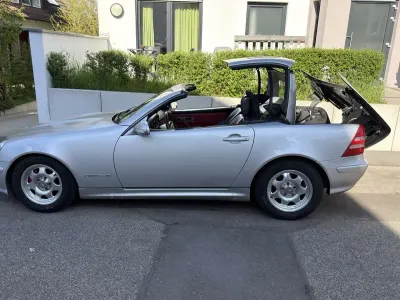 Second-hand Mercedes SLK200 163 CP (119 kW) 2002 Argintiu Cabrio