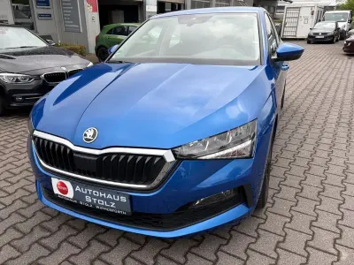 Gebraucht Skoda Scala Cool Plus 95 PS (69 kW) 2023 Blau Kleinwagen