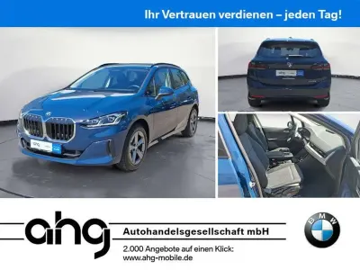 Gebraucht BMW 220 170 PS (125 kW) 2025 Night dusk blue Van / Kleinbus