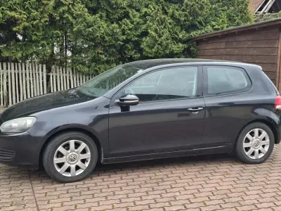 Gebraucht VW Golf VI Trendline 105 PS (77 kW) 2011 Schwarz Kleinwagen