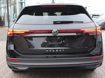 Schwarz Gebraucht 2024 VW Passat Business Kombi | 31.500 € (Guter Preis)