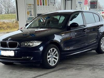 Blau Gebraucht 2008 BMW 118 Kleinwagen | 1.900 € (Superpreis)