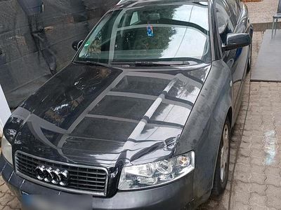 Gebraucht Audi A4 130 PS (95 kW) 2002 Schwarz Kombi