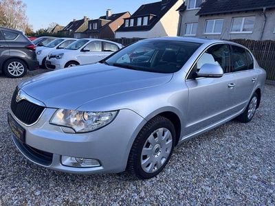 Gebraucht Skoda Superb Comfort 125 PS (91 kW) 2009 Silber Limousine