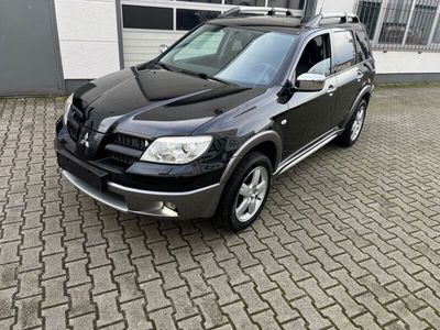 gebraucht Mitsubishi Outlander 2.4 Intense Automatik/LPG/Panaroma ALL