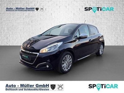 Gebraucht Peugeot 208 Allure 110 PS (80 kW) 2019 Dark blue/metalliclackierung Kleinwagen